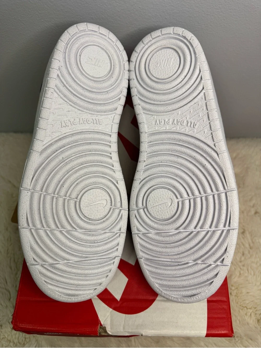 Nike Kids Court Borough low Recraft - Size 5.5Y
